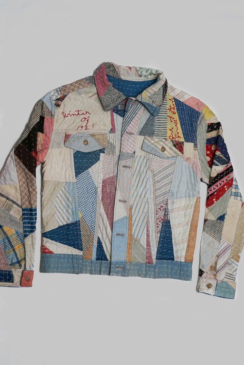 Repurposed and recycled vintage quilts, jackets 1921 antique hand quilted Sustainable Streetwear, Ropa Upcycling, Patchwork Fashion, Floral Print Jacket, Upcycle Shirt, Thrift Flip, Color Block Jacket, Repurposed Vintage, Quilt Jacket