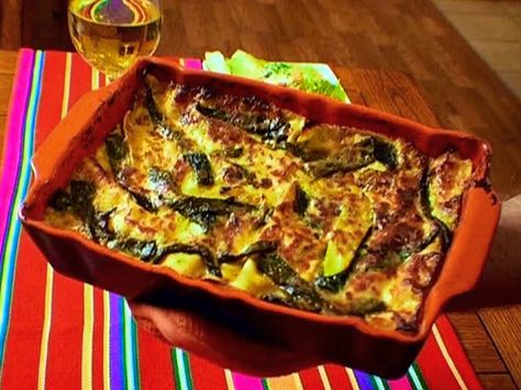 Marcela Valladid's Corn and Poblano Lasagna!! Been wanting to try this recipe for a looong time!! Poblano Lasagna, Corn And Poblano, Cooking Channel, Lasagna Recipe, Easy Dinners, Mexican Dishes, Food Network, Pasta Dishes, Food Network Recipes