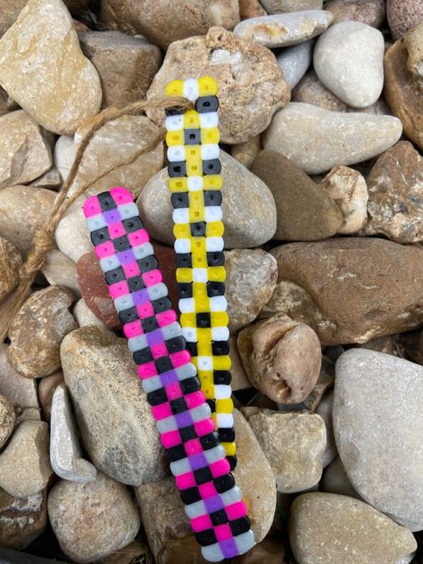 #bookmark #diy #crafts #fusebeads #perlerbeads Peeler Bead Bookmark Pattern, Perler Bead Book Mark Patterns, Melty Beads Bookmark, Book Mark Perler Beads, Bookmark Perler Beads, Pearl Beads Pattern, Easy Perler Beads Ideas, Beaded Bookmarks, Diy Perler Bead Crafts