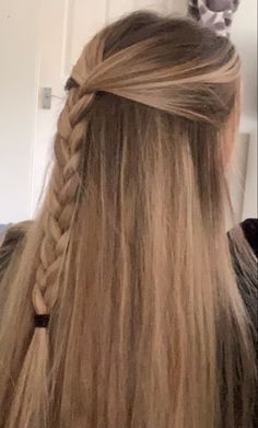 Haircut Selfie, Photo Hijab, Plaits Hairstyles, Cute Hairstyle, Hijab Girl, Hair Stylies, Peinados Fáciles Para Cabello Corto, Hairstyles Braids, Hair Stylist Life