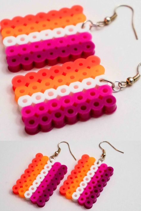 Melty Bead Jewelry, Perler Bead Pendant, Pride Jewellery Diy, Lgbtq Perler Beads, Lesbian Perler Bead Ideas, Perler Beads Earrings Ideas, Hama Bead Earrings, Pride Perler Bead Patterns, Pride Perler Beads