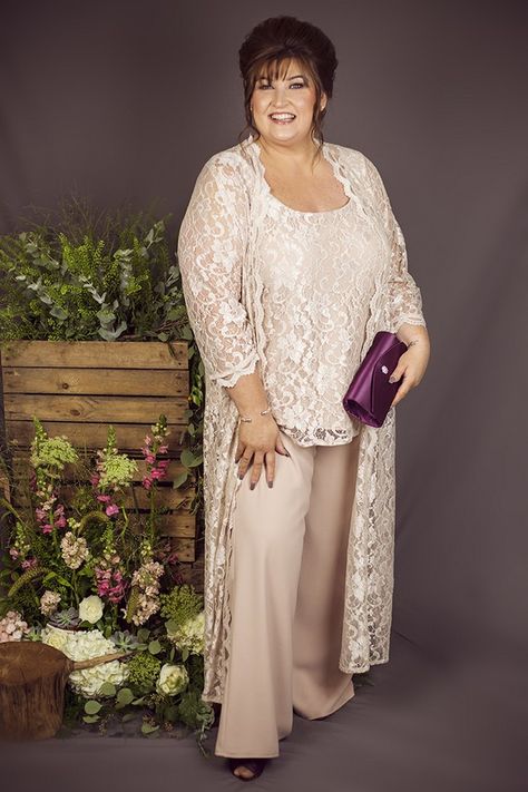 Mother Of The Bride Trouser Suits, Grandma Dress, Mother Of The Bride Plus Size, Mother Of The Bride Suits, Mother Of Bride Outfits, Mother Of Groom Dresses, Mother Wedding Dress, Mother Of The Bride Outfit, Bride Groom Dress