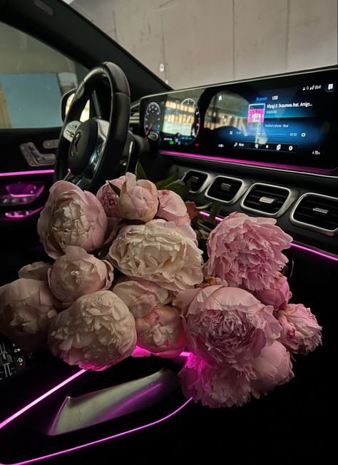 Mercedes With Flowers, Flowers In Mercedes, Pink Peonies Aesthetic, Peonies Aesthetic, Pink Mercedes, Mercedes Girl, Peonies Season, Luxury Flower Bouquets, Adidas Wallpapers