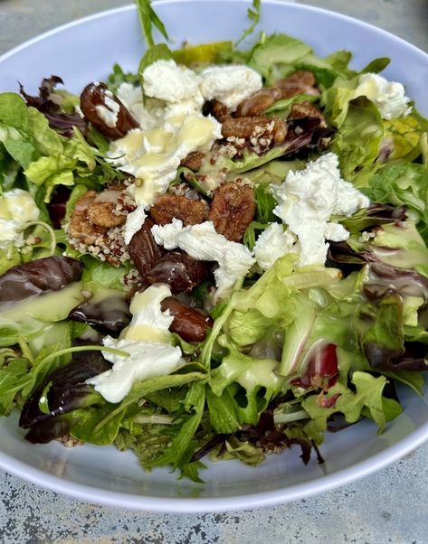 Enjoy a refreshingly tangy-and-sweet Date Salad with Goat Cheese, Candied Pecans and Citrus Vinaigrette. Perfect for a summer lunch or light supper. Date Salad, Candied Pecans For Salad, Salad With Goat Cheese, Citrus Vinaigrette, Goat Cheese Recipes, Summer Lunch, Goat Cheese Salad, Spring Salad, Summer Dishes