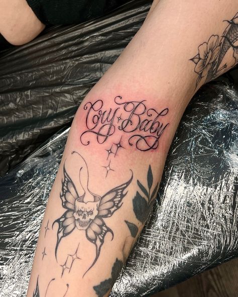 💧Cry Baby💧𓂃 ♥︎.. 💞 healed butterflies 🦋 thank you Renee 💞 #crybabytattoo #butterflytattoo #letteringtattoo Thank You Tattoo, Renee Tattoo, Baby Tattoo Designs, Minimalistic Tattoo, Hippie Tattoo, Tattoos Inspo, Web Tattoo, Sketch Tattoo Design, Art Body