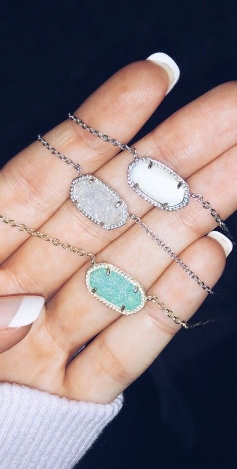 kendra scott Preppy Jewelry, Kendra Scott Necklace, Jewelry Accessories Ideas, Western Jewelry, Cute Necklace, Kendra Scott Jewelry, Jewelry Inspo, Dream Jewelry, Dainty Jewelry