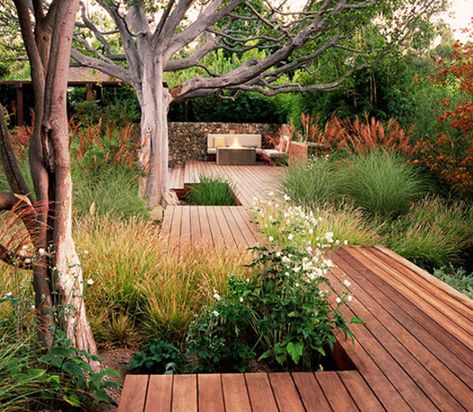 10 Inspiring Wooden Decks | The Happy Housie Small Urban Garden Design, Small Urban Garden, Small City Garden, Urban Garden Design, Drought Tolerant Garden, Wooden Deck, Low Maintenance Garden, Garden Pictures, City Garden