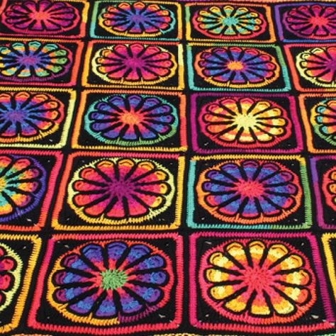 Crochet Flower Power Afghan Pattern + Tutorial 70s Crochet Blanket, Lite Bright, 70s Crochet, The Crochet Crowd, Afghan Squares, Crochet Crowd, Crochet Case, Crocheting Patterns, Afghan Pattern