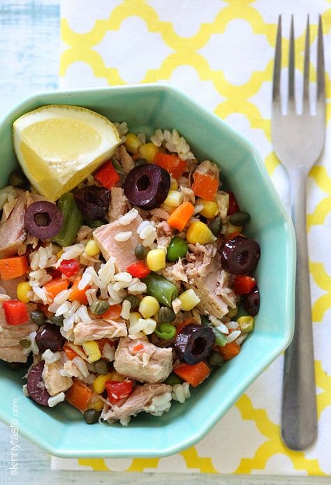 Italian Tuna and Brown Rice Salad (Riso e Tonno) | Skinnytaste Italian Tuna, Brown Rice Salad, Healthy Tuna, Skinny Taste Recipes, Rice Salad, Tuna Recipes, Mixed Vegetables, Brown Rice, Healthy Salads