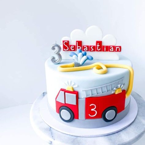 Cake With Firetruck, Fire Truck Birthday Cake Ideas, Firetruck Cake Design, Fire Engine Party Ideas, Firefighter Cake Ideas Kids, Firetruck Birthday Cakes, Fire Engine Birthday Cake, Firefighter Birthday Cake, Fireman Birthday Cake