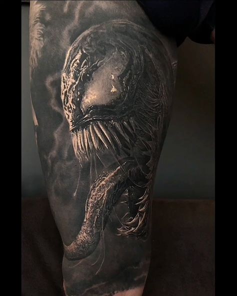 Eliot Kohek (@eliot.kohek) • Instagram photos and videos Eliot Kohek, Venom Tattoo, Pixie Tattoo, Spiderman Tattoo, Tattoo Ideas Unique, Astronaut Tattoo, Tattoo Design Tattoo, Country Tattoos, Marvel Tattoos