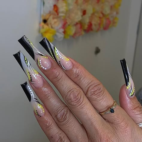 Old School Nails Designs, 90s Nails Acrylic Black Women, Old School Nail Designs 90s, Nail Recommendations, 90 Nails The 90s Art Designs, Oldies Nails, 90s Nails Acrylic, Nude Inspo, 90 Nails