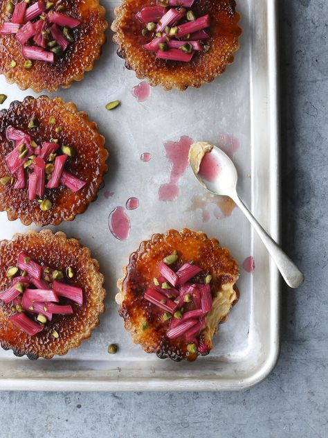 The Boy Who Bakes, Roasted Rhubarb, Dessert Aux Fruits, Rhubarb Recipes, Sweet Pie, Tart Recipes, The Boy, Rhubarb, Just Desserts