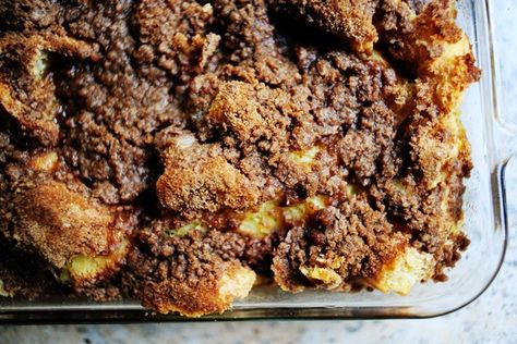 Cinnamon Baked French Toast | The Pioneer Woman Cinnamon Baked French Toast, Sweet Breakfast Casserole, Eggs Brunch, Baked French Toast, Overnight French Toast, Cinnamon Streusel, Cinnamon French Toast, Toast Casserole, Breakfast And Brunch