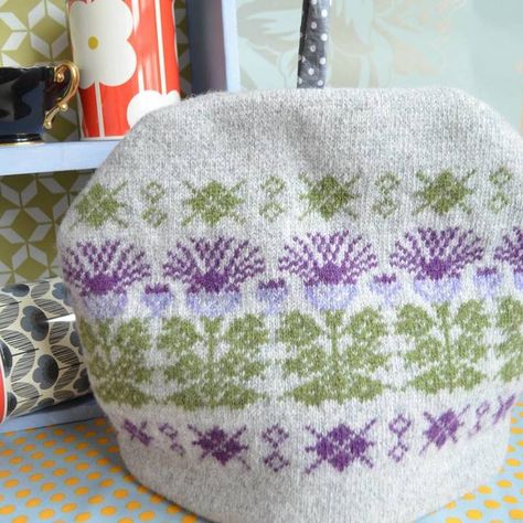 Upcycle Sweaters, Scottish Tea, Punto Fair Isle, Teapot Cosy, Knitted Tea Cosy, Knit Tea Cozy, Tea Cosy Pattern, Tea Cozy Pattern, Lining Pattern