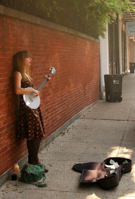 Banjo Player on Royal Street, French Quarter, New Orleans Street Guitarist Aesthetic, Street Musician Aesthetic, Street Guitarist, Musicians Photography, Street Performer, Street Musicians, Street Music, Musician Photography, Street Musician