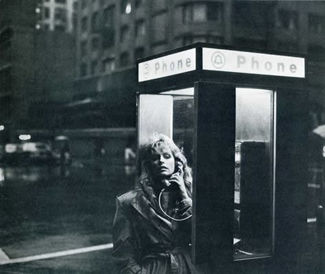 Andy Warhol Portraits, Harry Benson, Telephone Booth, Phone Booth, Farrah Fawcett, Photography Magazine Cover, Photography Vintage, Photo Vintage, City Photography