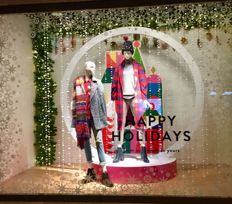 Nordstrom - Holiday Window Display - Woodfield Mall, Schaumburg, IL - Dec. 2017 Mall Window Display, Snowbaby Christmas Display, Snow Globe Window Display, Life Size Snow Globe Photo Booth, Snowglobe Window Display, Christmas Toy Store Window Display, Brand Activation Ideas, Window Garland, Macy’s Christmas Window