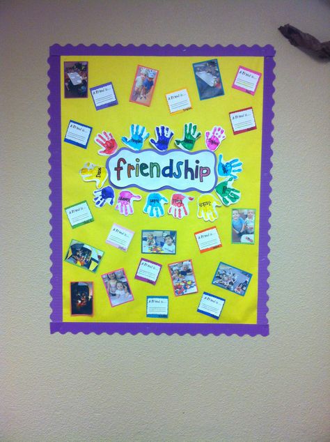 Friendship wall for our friendship theme with handprints of all our friends, pictures of them in class, & "A friend is..." writing. Skip Counting Math Centers, Board Decoration Ideas, Handprint Painting, Friendship Poster, Friendship Theme, Friends Pictures, Elevated Bed, Skip Counting, Friendship Day