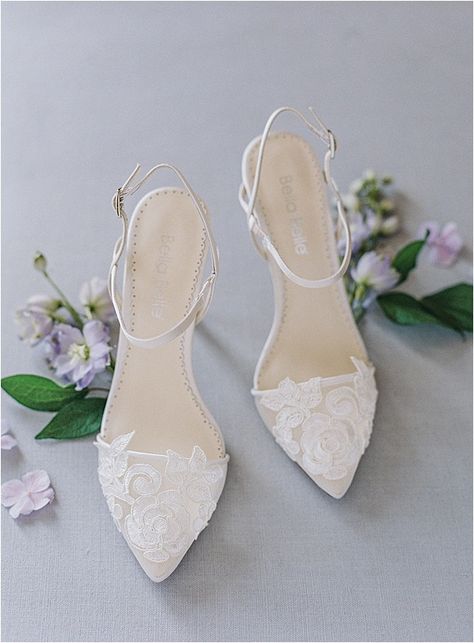 Dream Wedding Shoes, Galaxy Wedding, Wedding Shoes Low Heel, Top Wedding Trends, Yule Ball, Wedding Pumps, Wedding Shoes Lace, Wedding Shoes Bride, Shoe Trends