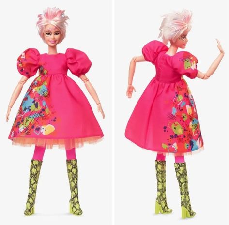 Weird Barbie Cosplay, Weird Barbie Costume Ideas, Weird Barbie Outfit, Diy Weird Barbie Costume, Weird Barbie Costume, Barbie Weird, Crazy Barbie, Weird Barbie, Toy Nostalgia