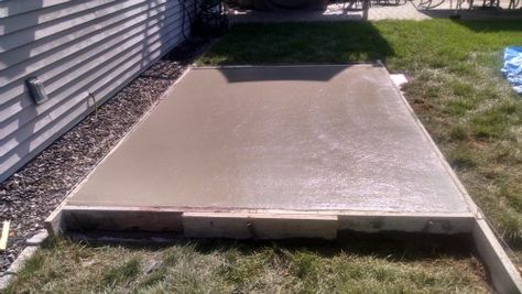 Concrete For A Dog Kennel - What kind of concrete to use for a dog kennel Dog Run Flooring Outdoor, Dog Kennel Flooring Outdoor, Concrete Dog House, Insulated Dog Kennel Diy, Big Dog Kennels, Large Outdoor Dog Kennel, Concrete Dog Kennel, Dog Kennel Flooring, Easy Flooring