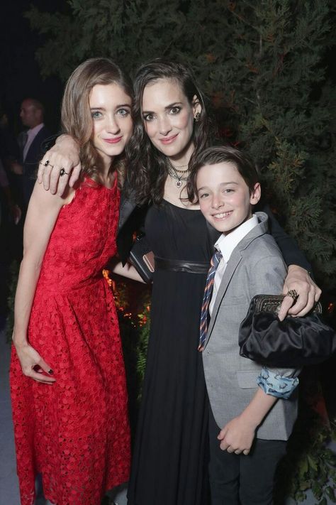 Stranger Things 1, Stranger Things Videos, Stranger Things Cast, Winona Forever, Stranger Things Premiere, Natalia Dyer, St Cast, Stranger Things Quote, Event Pictures