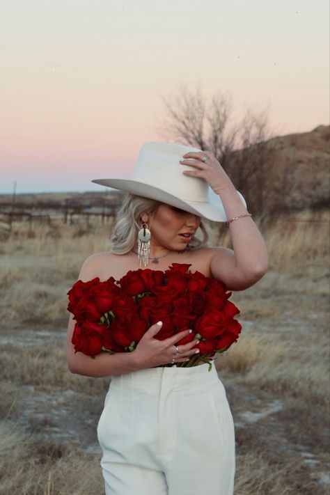 Mexican Themed Photoshoot, Mexican Photoshoot Ideas, Western Valentines Photoshoot, Western Birthday Photoshoot Ideas, Rodeo Birthday Photoshoot, Vaquera Photoshoot Ideas, Birthday Western Photoshoot, Mexican Senior Pictures, Western Birthday Photoshoot