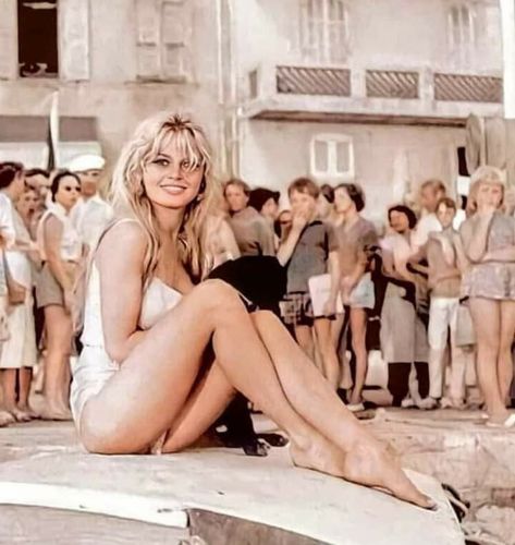 Famous Saints, Bridgette Bardot, Bridget Bardot, Richest Celebrities, And God Created Woman, Sophie Marceau, Serge Gainsbourg, Good Old Times, Gene Kelly