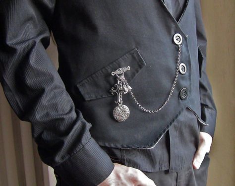 Mens Brooch, Vest Chain, Brooch For Men, Suits And Ties, Men's Brooch, Gothic Jewellery, Silver Pocket Watch, Battle Suit, Watch Jewelry