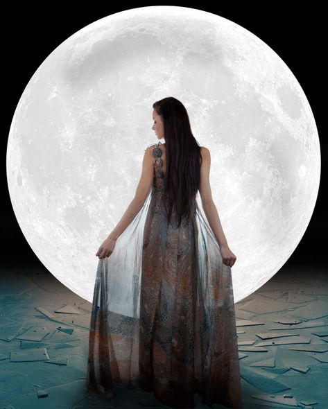 Asteria – Titan Goddess of the Stars Asteria Goddess, Zeus Wife, Greek Stories, Greek Titans, Gil Galad, Goddess Worship, Apollo And Artemis, Goddess Of The Moon, Water Fairy