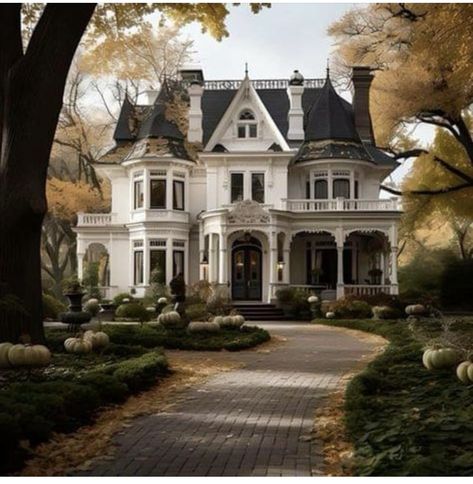 Large Manor House, Fall Houses Interior, Bloxburg Big House Exterior, Bloxburg Small Victorian House Layout, Large House Aesthetic, Victorian Houses Aesthetic, Old Estate Homes, Large Tudor House Plans, Canada House Exterior