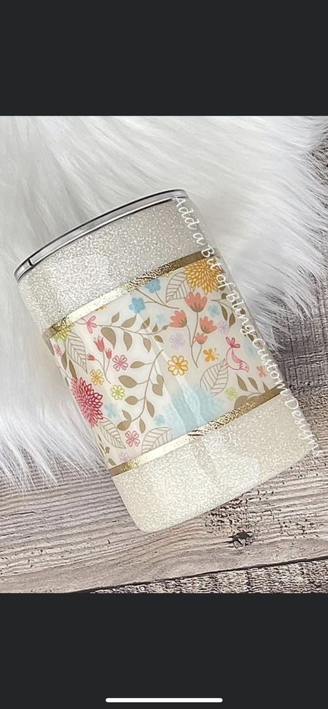 Patterned Vinyl Tumbler, Floral Glitter Tumbler, Floral V Split Tumbler, Sublimation Cup Ideas For Women, Easter Glitter Tumbler, Epoxy Cup Designs, Decal Sizes For Tumblers, Tumbler Cups Ideas For Women, Spring Tumbler Ideas