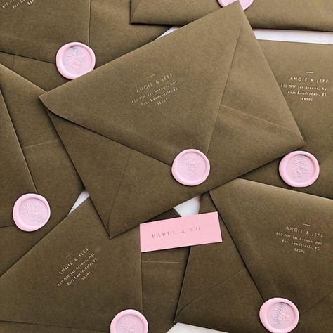 Earl Nightingale, Pink Contrast, Seal Design, Invitations Wedding, Olive Color, Green And Pink, Wedding Stationary, Design Web, Wax Seal