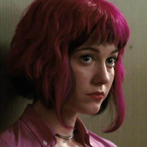 Ramona Flowers Pink Hair, Romona Flowers Hair, Romona Flowers Hairstyle, Ramona Flowers Haircut Style, Ramona Scott Pilgrim Movie, Ramona Flowers Makeup, Mary Elizabeth Winstead Icons, Ramona Flowers Movie, Romona Flowers Haircut