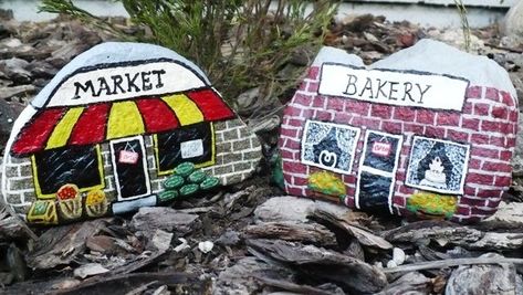 Rock Village Painted, Rock Painting Village, Painting Pebbles, Rock Village, Rock Houses, Garden Rocks, Colored Pencil Drawings, Garden Rock Art, House Village