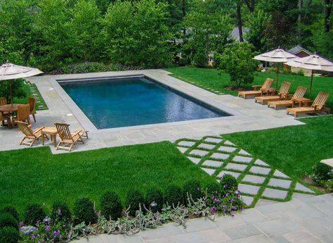 rectangle inground pool design small - Trendir Ideas De Piscina, Rectangular Swimming Pools, Rectangle Pool, Cheap Backyard, Pools Backyard, Backyard Landscaping Plans, Cool Swimming Pools, Rectangular Pool, Inground Pool