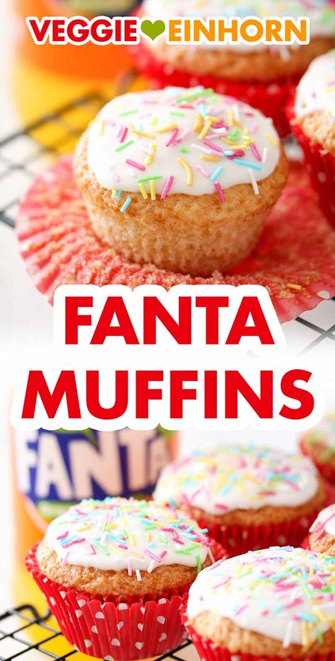 Einfaches Rezept für schnelle Fanta Muffins für den Kindergeburtstag. Die veganen Fantamuffins sind ohne Ei, ohne Milch und ohne Butter. Das Muffinrezept ist vegan, laktosefrei und milchfrei. Die Kinder Muffins sind einfach zu backen und gut zum vorbereiten. Der Muffinteig ist mit Fanta und Öl. Die Muffins sind auch perfekt zum Mitnehmen in den Kindergarten, Kita oder die Schule. Du kannst sie mit Zuckerguss und bunten Zuckerstreuseln verzieren. Das Rezept ist auch gut zum Backen mit Kindern. Fanta Muffins, Vegan Muffins, Vegan Cupcakes, Chocolate Muffins, Vegan Cake, Pie Dessert, Vegan Baking, Sweets Desserts, Easy Baking