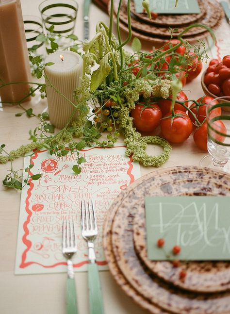 Gratitude Dinner with Tomato-Inspired Floral Design — MIHO Siren Floral Co, Lush Backyard, Tomatoes Dinner, Dinner Photography, Italian Dinner Party, Italian Party, Al Fresco Dinner, Unique Floral Design, Dinner Party Summer