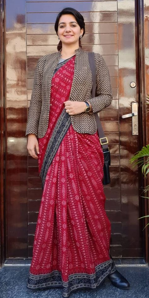 Saree With Blazer Formal, Saree With Jacket Style, Winter Saree, Saree Styling, Interview Outfits Women, Formal Saree, Cotton Saree Blouse Designs, Saree Wearing Styles, Simple Saree Designs