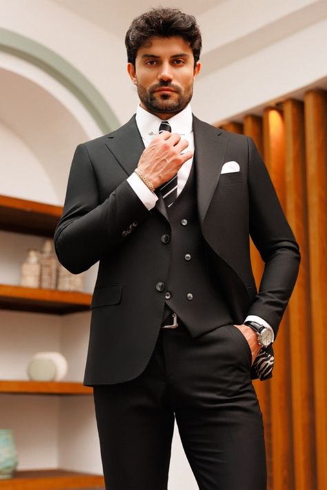 Black Party Wear Suit, Black Party Wear, Blazer Waistcoat, Suit Prom, Suit Stores, Men's Business Outfits, Slim Fit Suit Men, Classy Suits, Slim Fit Tuxedo