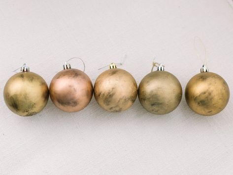 Rub N Buff Ornaments, Rub N Buff Christmas Ornaments, Rub And Buff, Handpainted Christmas Ornaments, Red Spray Paint, Rub N Buff, Red Christmas Ornaments, Gold Christmas Ornaments, Metallic Christmas