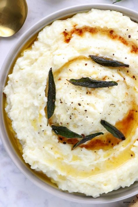 Vegan Brown Butter Sage Mashed Potatoes - Labeless Nutrition Vegan Brown Butter, Almond Flour Peanut Butter Cookies, Brown Butter Sage Sauce, Brown Butter Sage, Sage And Rosemary, Sage Sauce, Pumpkin Cobbler, Bread Biscuits, Rosemary Recipes