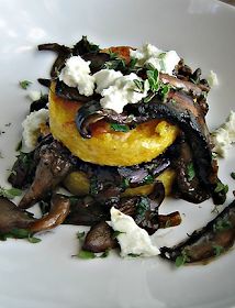 Scrumpdillyicious: Grilled Polenta with Wild Mushroom Ragu & Chèvre Mushroom Goat Cheese, Crispy Polenta, Grilled Polenta, Mushroom Ragu, Polenta Recipes, Wild Mushroom, Go Pink, Wild Mushrooms, Veggie Dishes