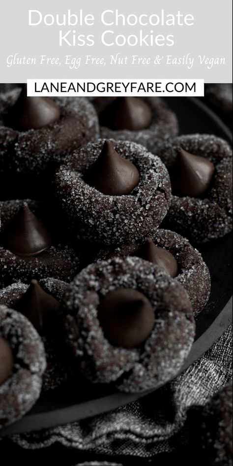 Close up picture of a plate of double chocolate kiss cookies. Chocolate Blossom Cookies, Chocolate Kiss Cookies, Kiss Cookies, Blossom Cookies, Chocolate Squares, Kisses Chocolate, Chocolate Lover, Vegan Cookies, Gluten Free Cookies