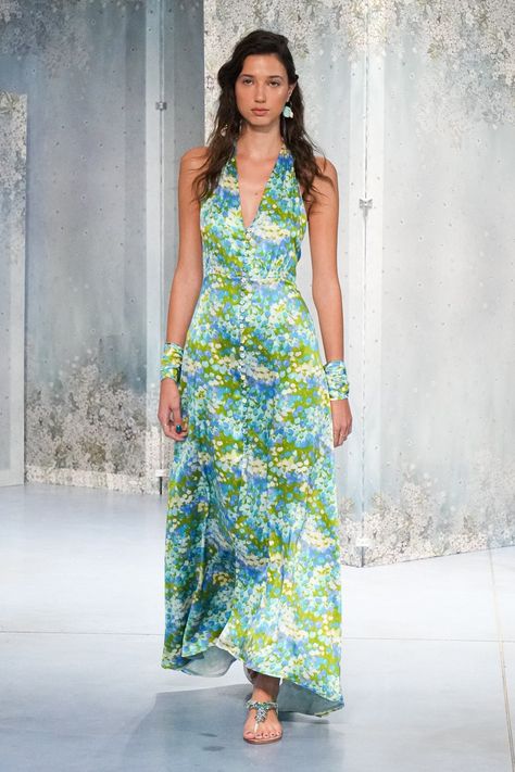 Ready To Wear 2023 Summer, Marchesa Spring 2023, Ready To Wear 2023, Luisa Beccaria 2023, Spring 2023 Ready-to-wear Fashion Show, Versace Resort 2022 Collection, Teal Fashion, Blumarine Spring 2023 Ready-to-wear, Spring 2023 Ready To Wear