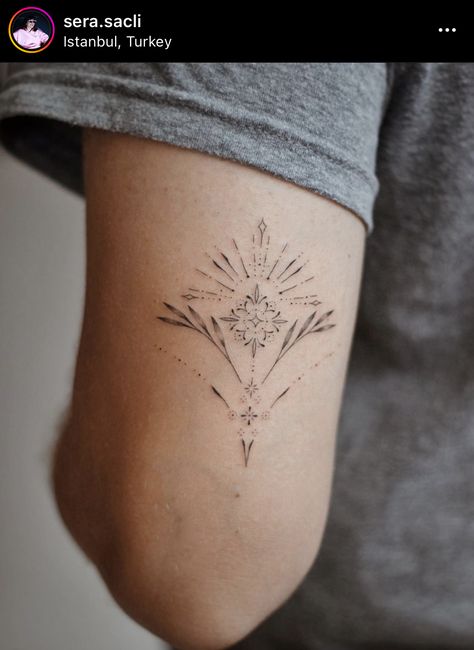 Fineline Tattoo Ideas, Minimalist Tattoo Ideas, Fineline Tattoo, Boho Tattoos, Handpoke Tattoo, Elbow Tattoos, Forearm Tattoo Women, Discreet Tattoos, Spine Tattoos