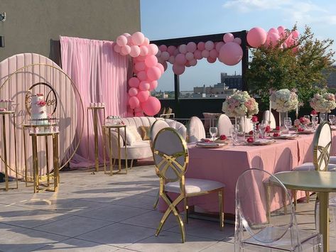 IceyMa👸🏽 on Instagram: “A Think Pink 4th of July Rooftop Welcoming for Zaylee 💕🎀 Planned & executed by @idolizedevents .   •Balloons & Florals @idolizedevents…” Rooftop Birthday Party Decorations, Pink 4th Of July, Wedding Illustration Card, Rooftop Party, Wedding Illustration, Bridal Parties, Think Pink, Girl Birthday Party, Bday Ideas