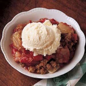 Rhubarb Crisp Recipe from Taste of Home -- shared by C.E. Adams, Charlestown, New Hampshire Rhubarb Crisp Recipe, Rhubarb Crunch, Rhubarb Recipes Crisp, Strawberry Rhubarb Crisp, Rhubarb Crisp, Quaker Oats, Rhubarb Recipes, Crisp Recipe, Party Desserts