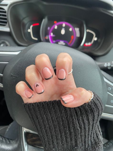 Acrylics With One Accent Nail, Short Gel Nails Black French Tips, Black Tipped Acrylic Nails, Black Tips With Heart, Short Gel Black French Tip, Black French Tip Nails With Accent Nail, Sns Black French Tip, Black French Tips With Heart On Ring Finger, Heart French Tip Nails Short